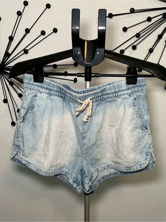 aerie Pants - Aerie Light Wash Chambray Drawstring Shorts Size Small